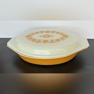 Pyrex 1 Qt butterfly gold yellow Divided Casserole Baking Dish with lid